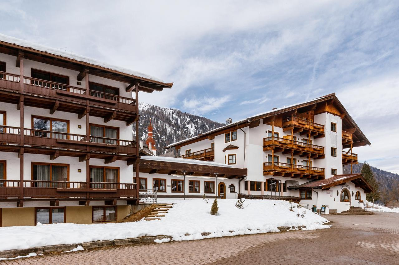 Hotel Pillerseehof Sankt Ulrich am Pillersee ภายนอก รูปภาพ