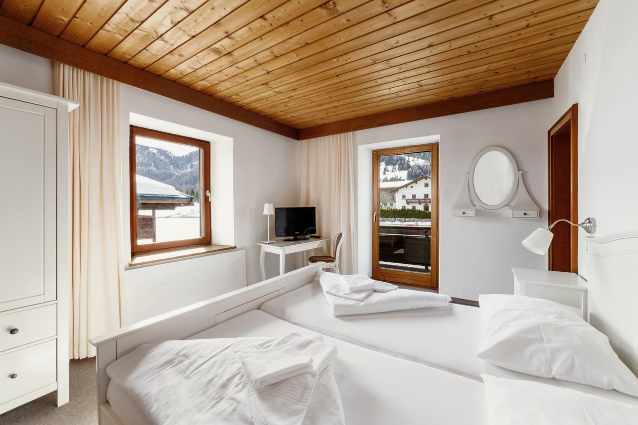 Hotel Pillerseehof Sankt Ulrich am Pillersee ภายนอก รูปภาพ