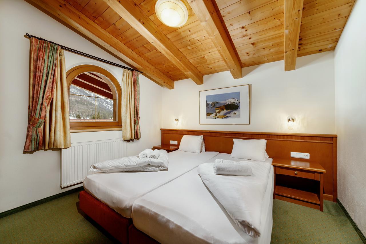 Hotel Pillerseehof Sankt Ulrich am Pillersee ภายนอก รูปภาพ