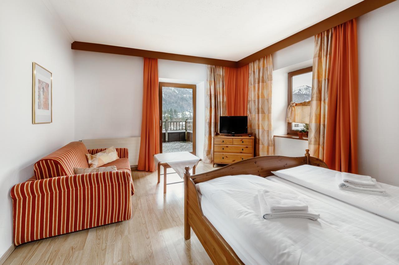 Hotel Pillerseehof Sankt Ulrich am Pillersee ภายนอก รูปภาพ